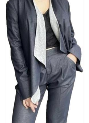 Легкий стильный костюм hugo boss2 фото