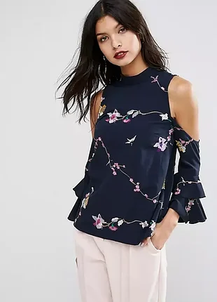 ❤️очень красивая тонкая блуза с вышивкой asos