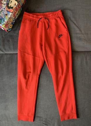 Брюки nike tech fleece 23 года2 фото