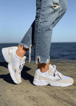 Кроссовки adidas falcon white & nude beige кросівки4 фото