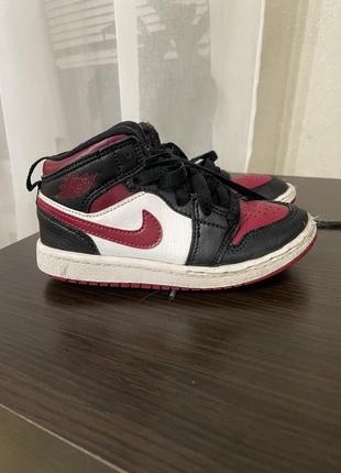 Кроссовки nike air jordan 1 retro high