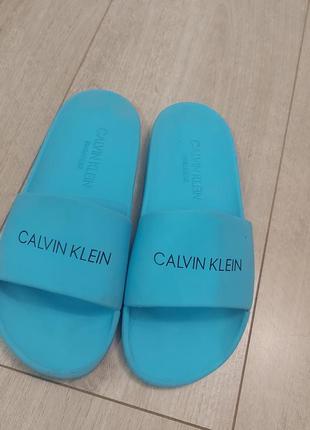 Шльопки calvin klein