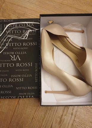 Красивые женские туфли vitto rosi, полный 39 размер