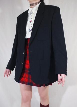 Винтажный черный шерстирующий пиджак блейзер жакет james barry (винтаж, длинная, золотые пуговицы)2 фото
