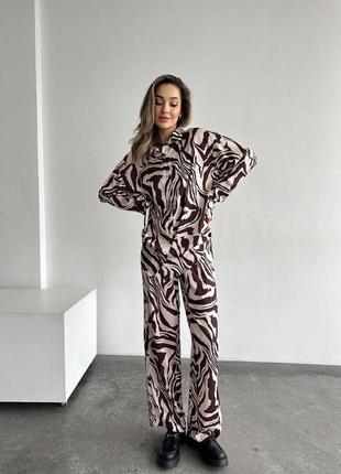 Шелковый костюм