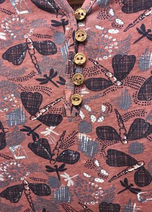 Очень красивая и стильная кофточка в стрекозах...коттон.