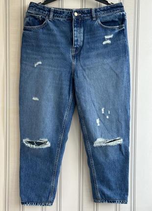 💙💙💙крутые трендовые джинсы, мом с рваностями и потертостями. высокая посадка1 фото