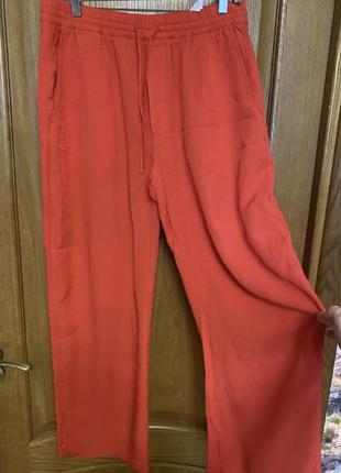 Новые тонкие классные красные широкие брюки на резинке 50-52 р zara2 фото