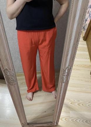 Новые тонкие классные красные широкие брюки на резинке 50-52 р zara9 фото