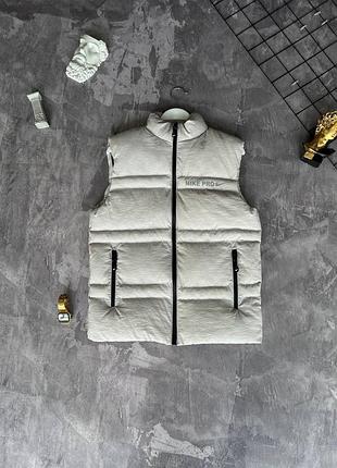 Нереально крута жилетка nike◾️