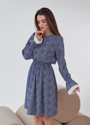 Плаття — мініжіноче коротке, з довгими рукавами із зав'язками з білими деталями, синє електрик1 фото