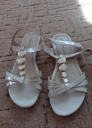 Босоножки босоножки