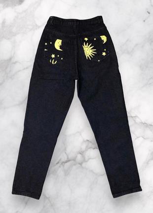 Джинсы с красивыми желтыми вставками месяца, звезды🌜⭐️🌞