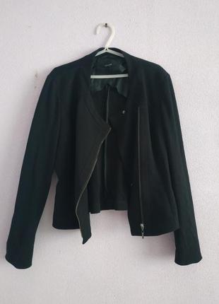 Укороченный жакет укороченный пиджак черная косуха1 фото