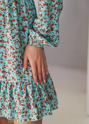 Сукня міні жіноча коротка, штапельна, з рюшами з довгим рукавом, квіткове ментолове5 фото