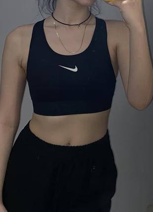 Спортивный топ nike pro