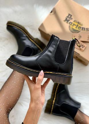 Ботинки dr. martens chelsea black кожаные без шнурков5 фото