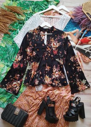Цветочная блуза с чокером и широкими рукавами5 фото