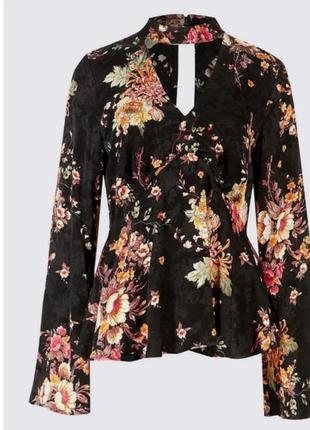 Квіткова блуза з чокером та широкими рукавами8 фото