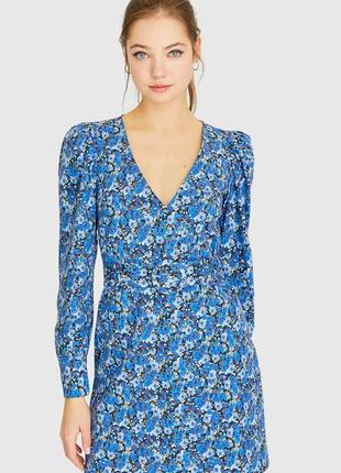 Синее платье с длинным рукавом в цветочный принт, пышными рукавами и поясом stradivarius1 фото