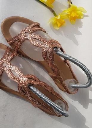 Прекрасные идеальные блестящие босоножки сандалии в стразах сваровски камушки5 фото