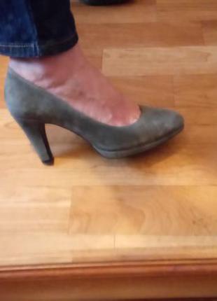 Замшевые туфли