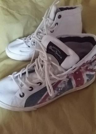 Шикарные коттоновые кеды оригинал.. швейцария