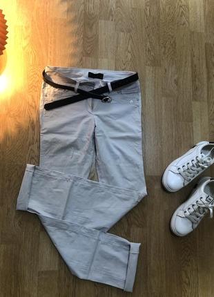 Білі легкі зручні штани