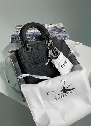 Сумочка кожаная christian dior latte ultramatte cannage calfskin mini lady dior black