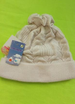 Шапка вязанная демисезонная