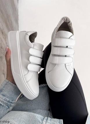 Белые натуральные кожаные кроссовки кеды с тремя липучками тройной липучкой на трех липучках с тройной липучкой кожа толстой подошве