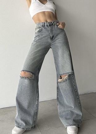Женские джинсы трубы с разрезами1 фото
