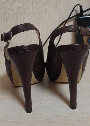 Стильные кожанные туфли босоножки коричневого цвета via uno made in brasil5 фото