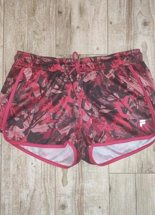 Яскраві шорти для занять спортом fila