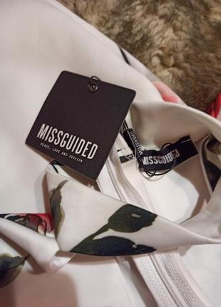 Елегантне квіткове плаття missguided, 38 євро6 фото