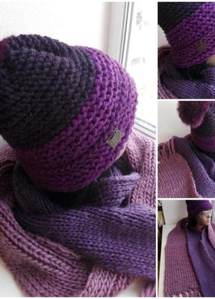 Теплая вязаная фиолетовая шапка с мехом