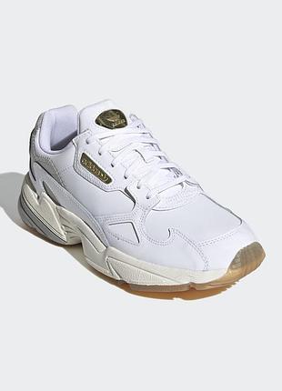 Кроссовки новые adidas размер 40. 41 .39