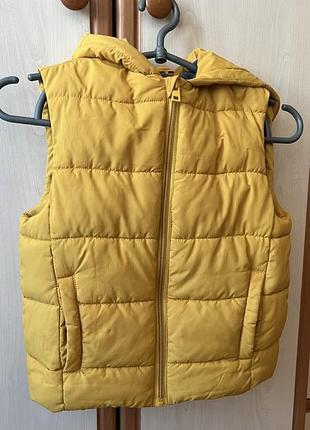 Жилет zara 4-5 лет