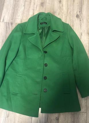 Пальто женское зеленое 48, eu42