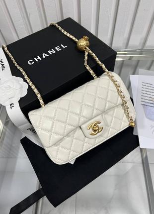 Сумка chanel кожа коробка, пыльник, карты, лента, камея