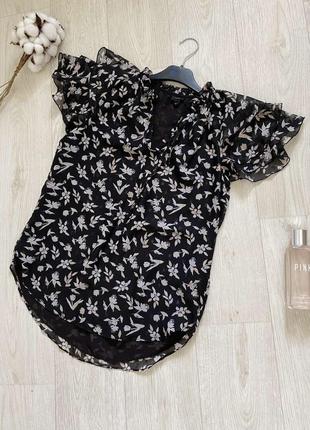Шифоновая блуза с красивыми рукавами черного цвета в цветочный принт7 фото