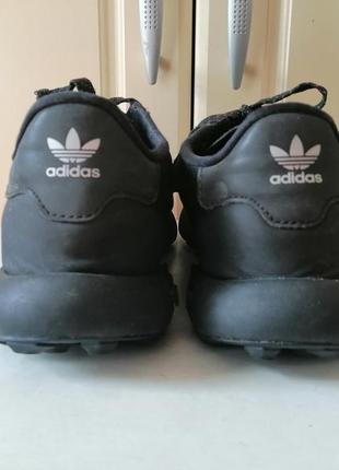 Кросiвки жiночi  adidas la trainer  iii s8 фото