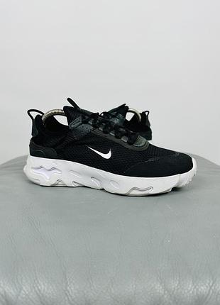 Кросівки nike react live