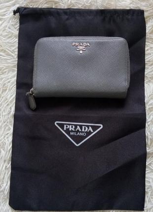 Гаманець prada