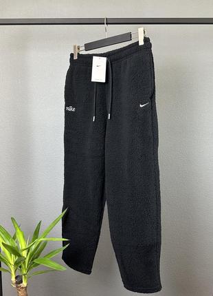 Женские плюшевые брюки nike оригинал из новых коллекций.