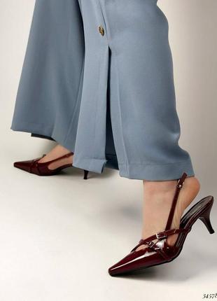 Женские туфли слингбеки с открытой пяткой с ремешками, с острым мысом, носком, на каблуке, коттен хилл, каблук, экокожа лакированная10 фото