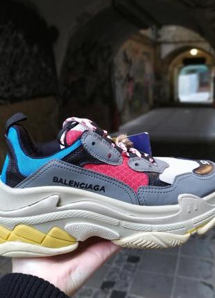 Кроссовки balenciaga triple s {6-ти слойная подошва}1 фото