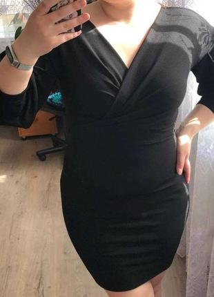 Новое платье черного цвета