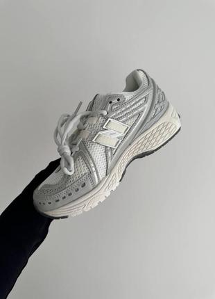 Женские кроссовки new balance4 фото