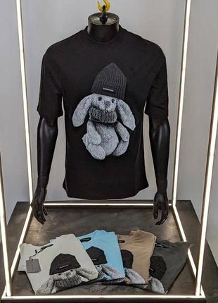 Футболка в стилі balenciaga